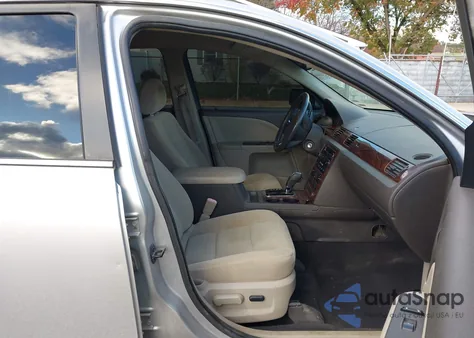 2009 Ford Taurus Se from USA, damaged, VIN 1FAHP23WX9G119677